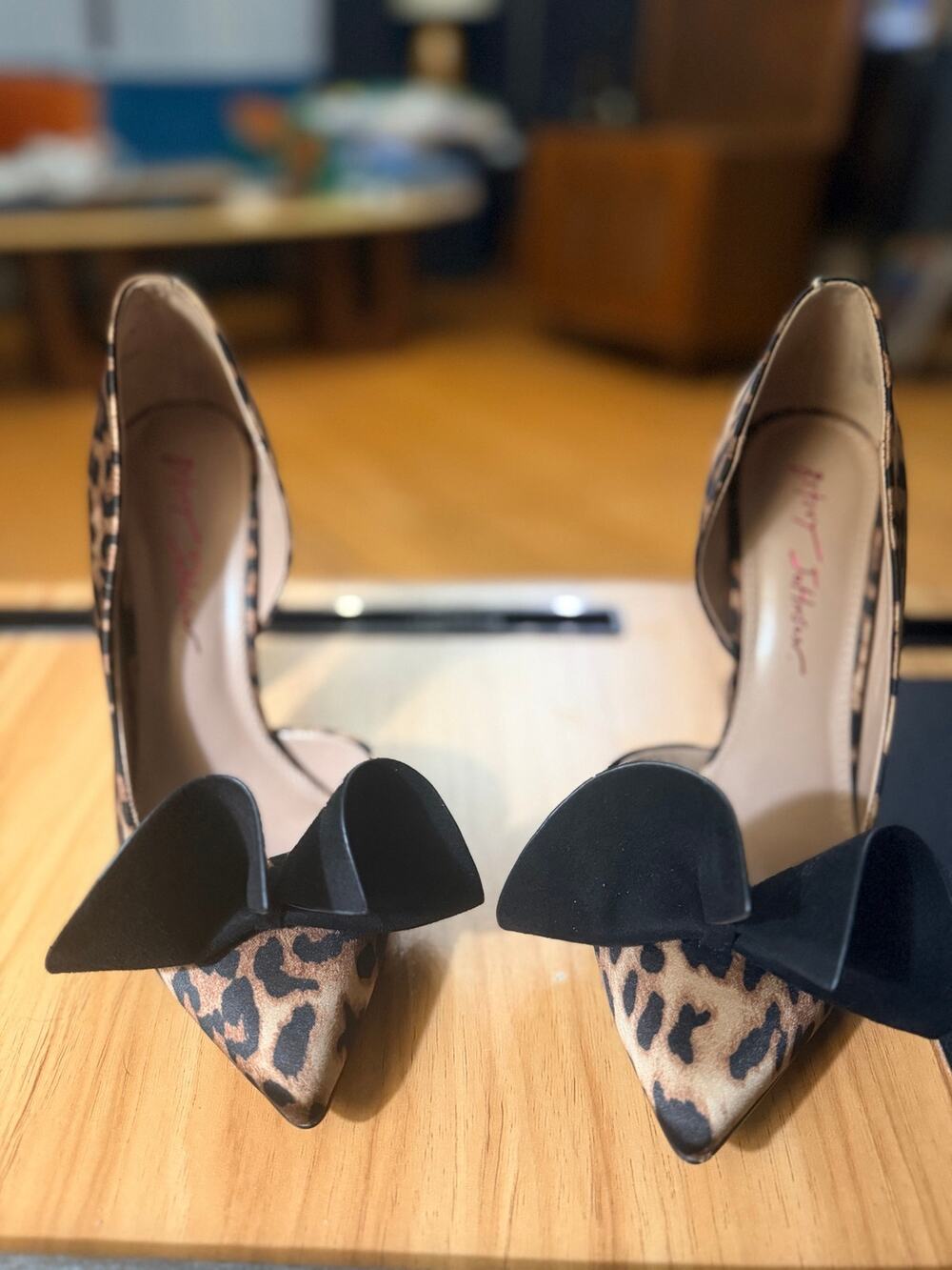 Betsey Johnson Prince-P Leopard Bow Red Heel Pumps Size 7